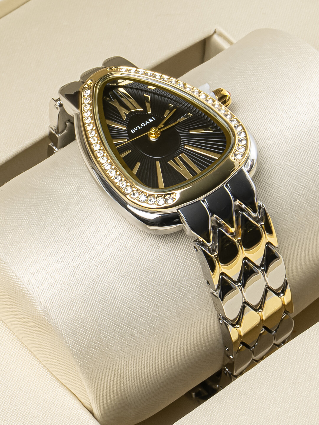 Наручные часы BVLGARI Classic, черные — фото 1