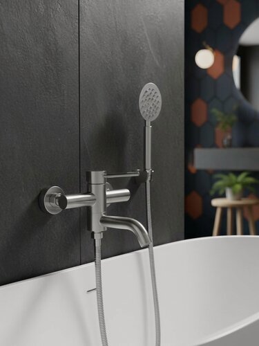 Изображение товара Смеситель для ванны из нержавеющей стали с коротким поворотным изливом / гарантия 5 лет / коллекция Vessel