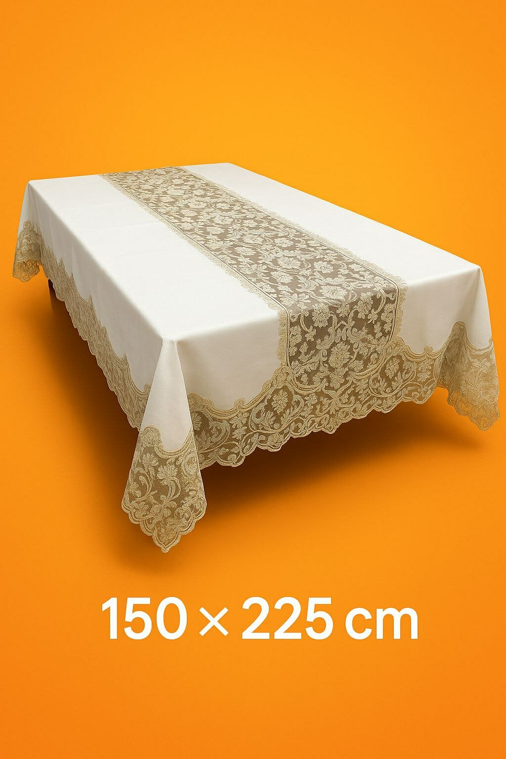 Белая кружевная скатерть.