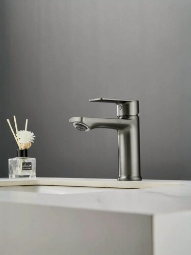 Изображение товара Смеситель монолитный для раковины латунный, кран для умывальника хром HAIBA