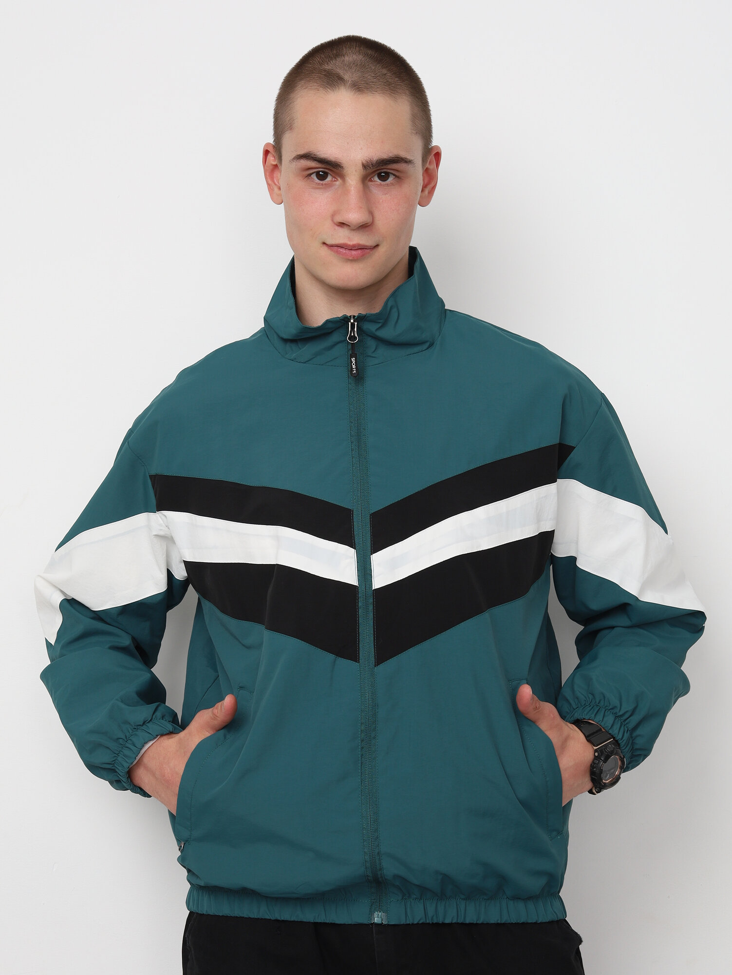 Толстовка спортивная