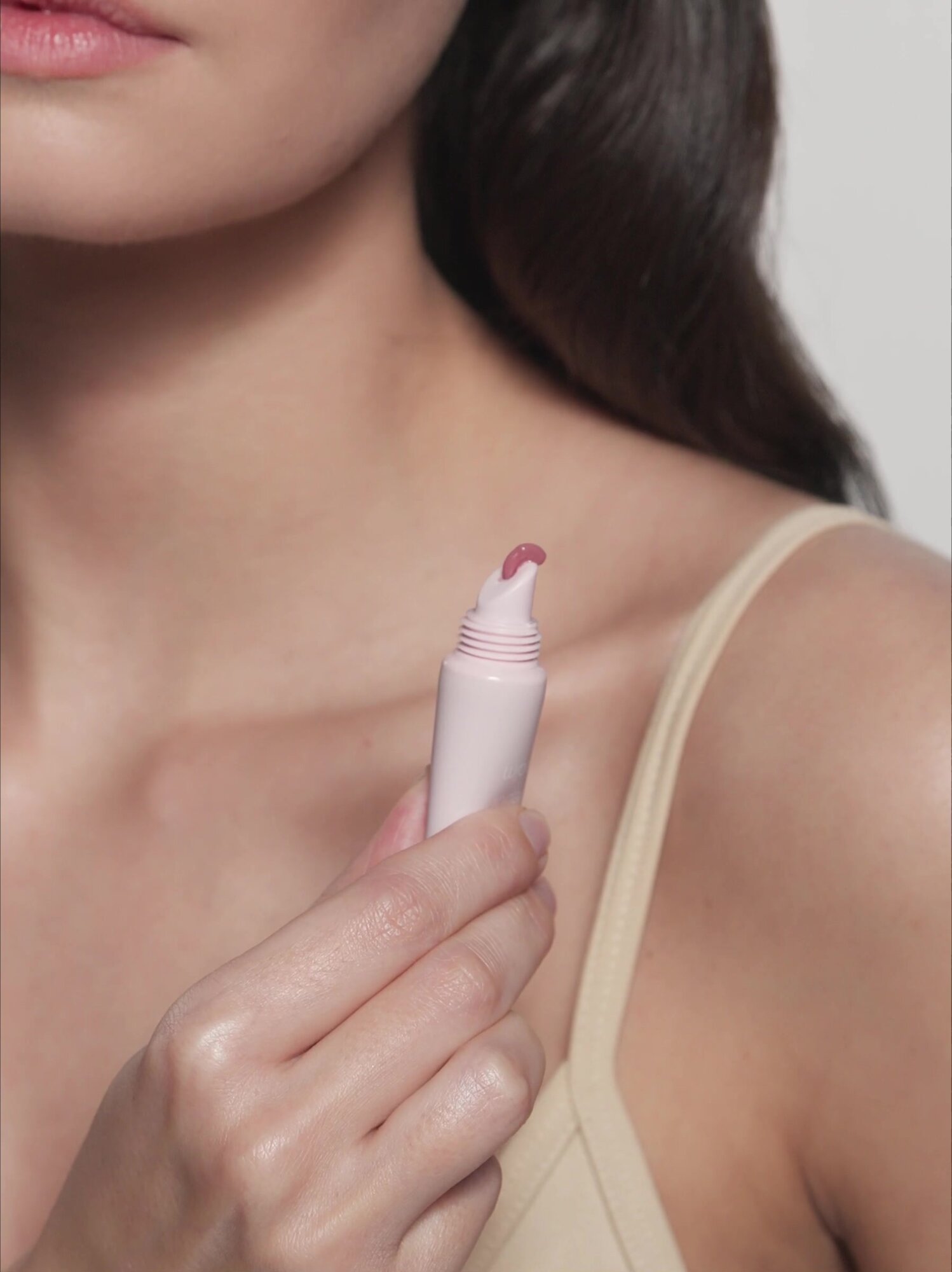Увлажняющий бальзам с SPF Total repair balm 03 Creamy розовый гигиеническая помада — фото 1