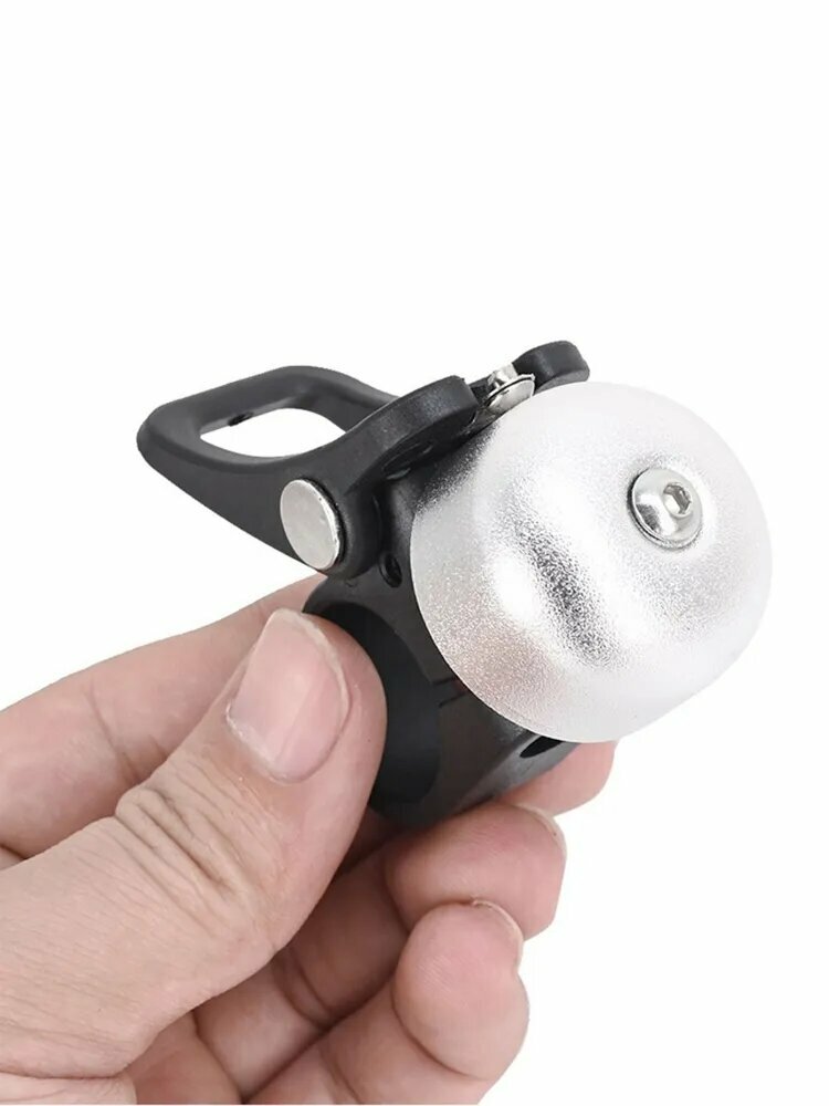 Кастомизированный звонок M365 с гравировкой цифр на боковой поверхности