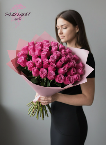 Изображение товара Букет цветов 51 темно розовая роза, 40 см, долгий букет, премиум букет