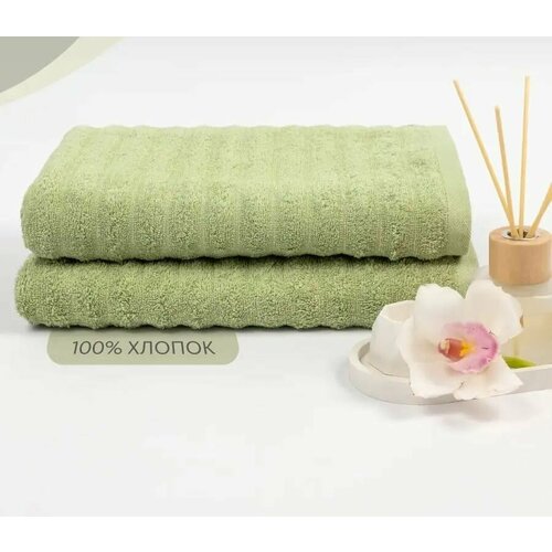 зеленый, оливковый