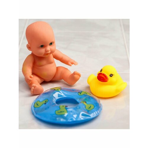 Набор игрушек для игры в ванне Малыш и утёнок с кругом 478₽