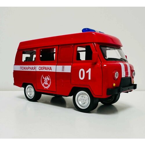 Металлическая машинка модель УАЗ-452 пожарная охрана машинка металлическая автопанорама пожарная охрана красная 1200071