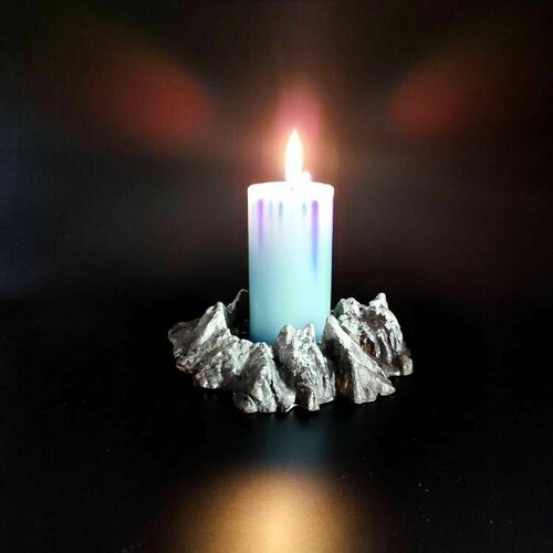 Подсвечник Горное озеро из гипса и эпоксидной смолы 1238₽