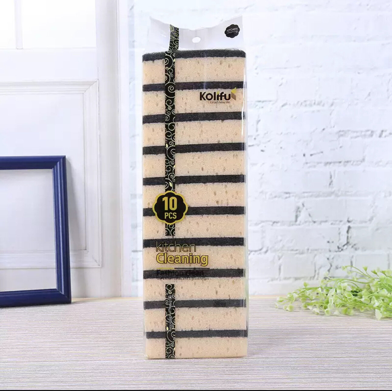 фото Губки для мытья посуды, хозяйственные, для уборки дома. Кухонные, крупнопористые, износостойкие.