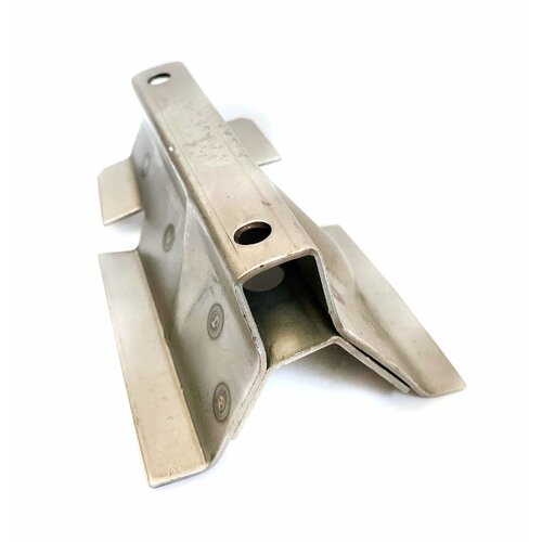 Кронштейн домкрата ВАЗ 2121 задний левый в сборе (поддомкратник)