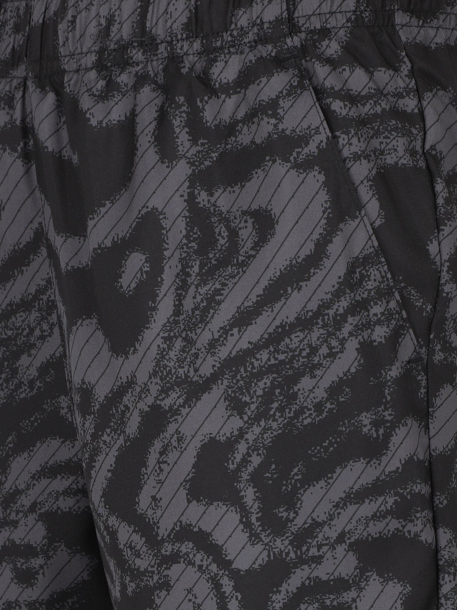 Шорты спортивные Demix, размер 164-170, черный — фото 1