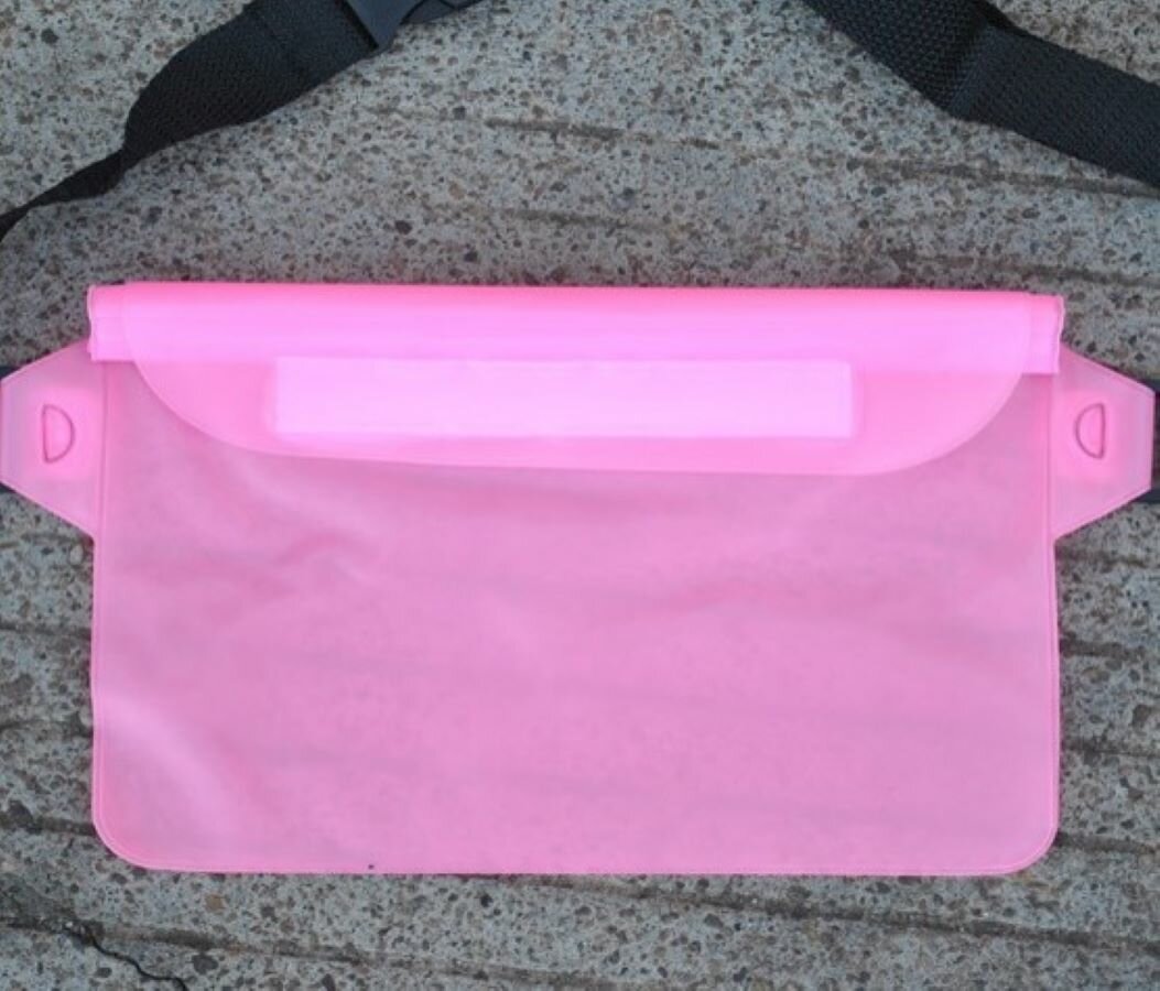 Герметичная сумка на пояс, тройной гермо клапан IPX8. Водонепроницаемый чехол для телефона, документов. Розовый — фото 1