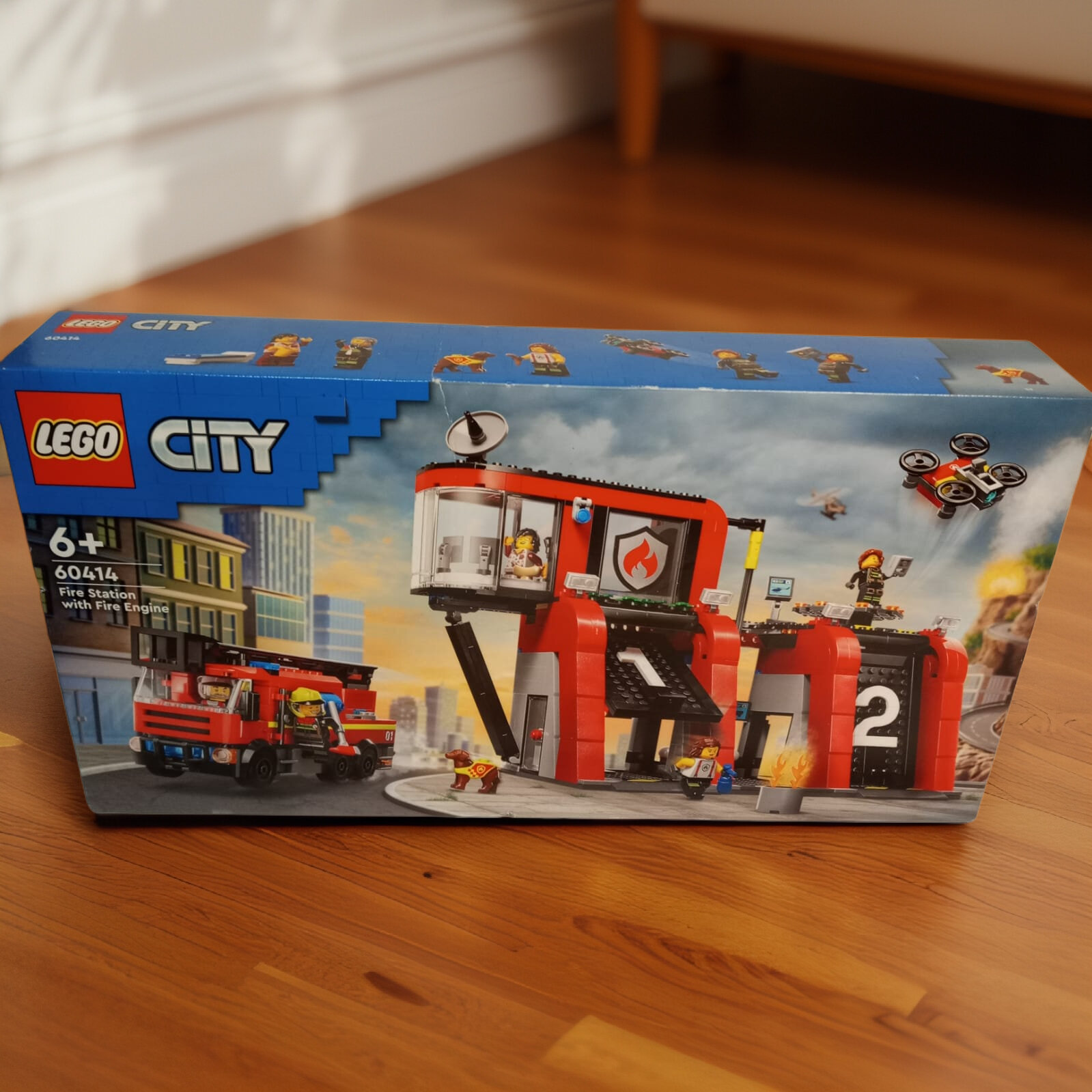 Конструктор LEGO City 60414 Пожарная часть с пожарной машиной