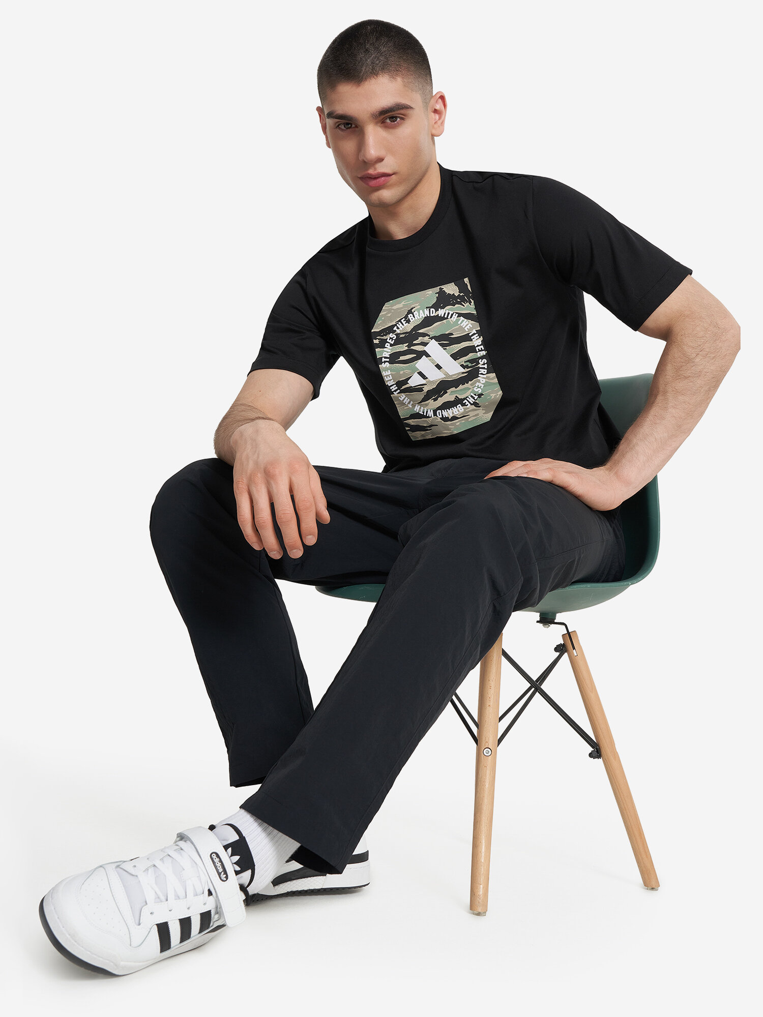 Футболка adidas, размер M, черный — фото 1