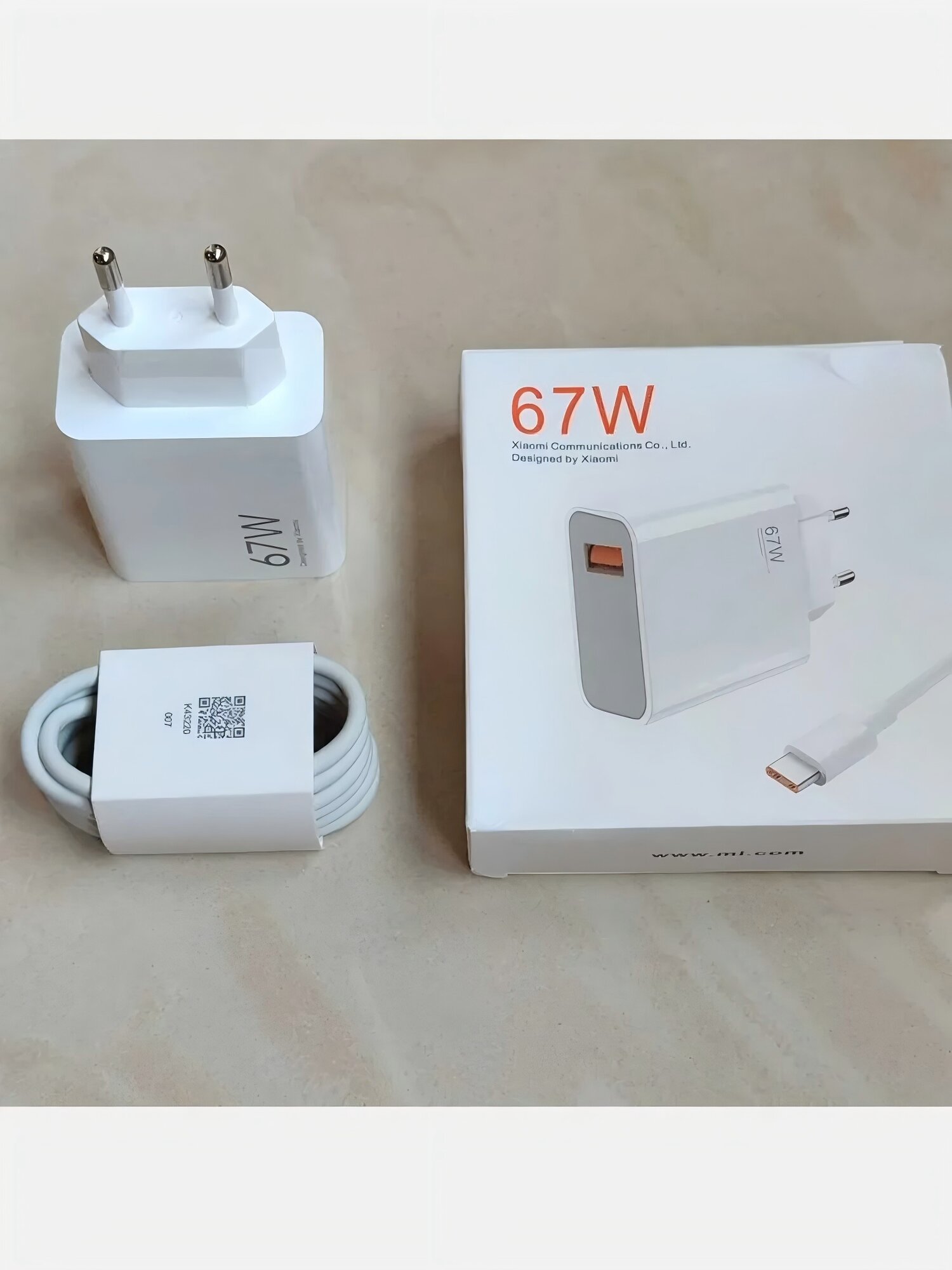 Зарядное устройство для телефона быстрая зарядка 67W кабель USB type-C белое