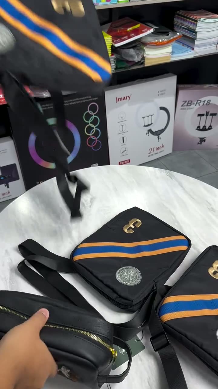 Сумка барсетка , фактура рельефная, черный — фото 1