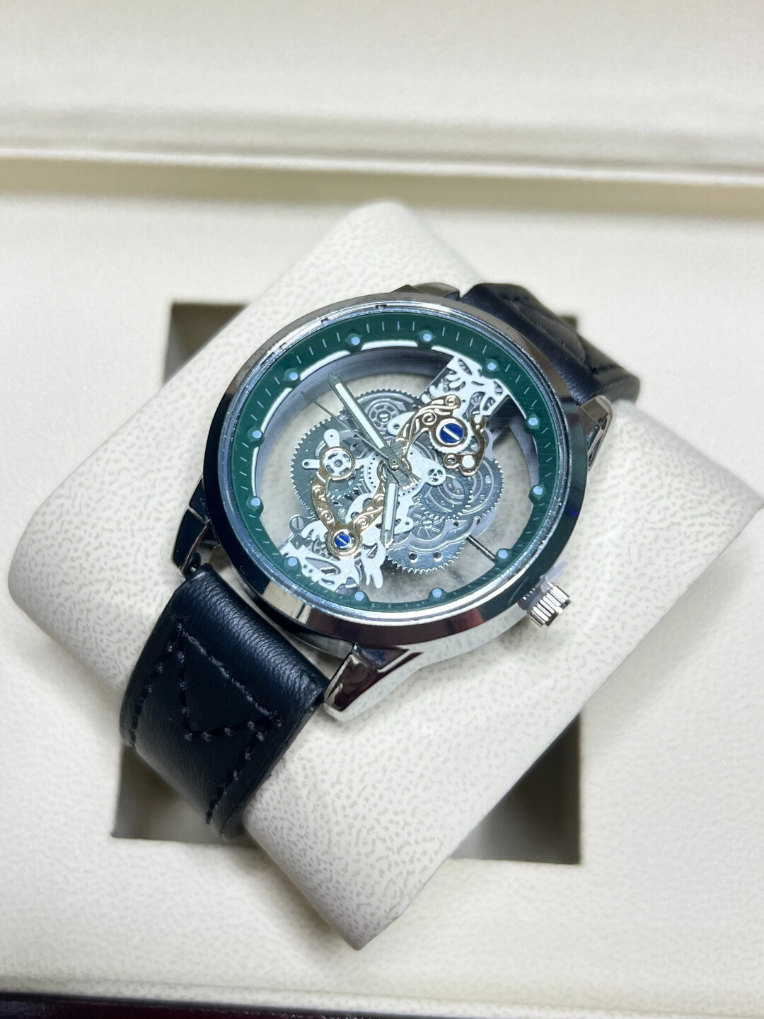 Наручные часы