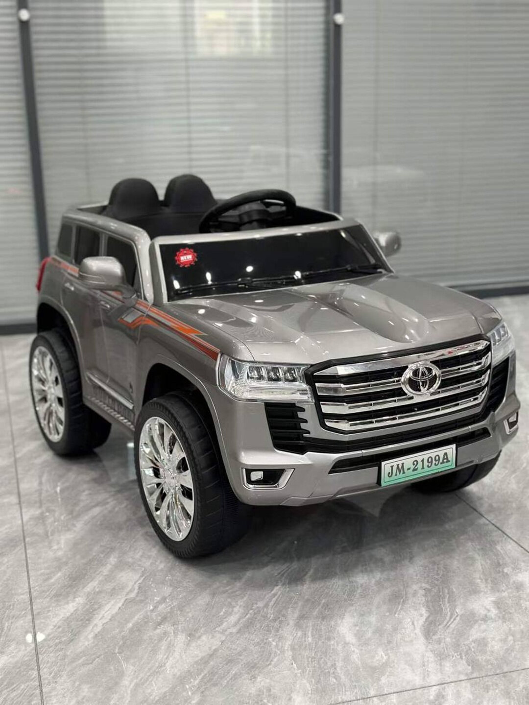 Детский электромобиль Toyota Land Cruiser 200, с пультом дистанционного управления