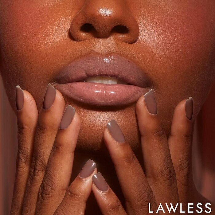 Lawless Забудьте о блеске для губ The Filler Lip Plumper Line Smoothing Gloss, Nudie — фото 1