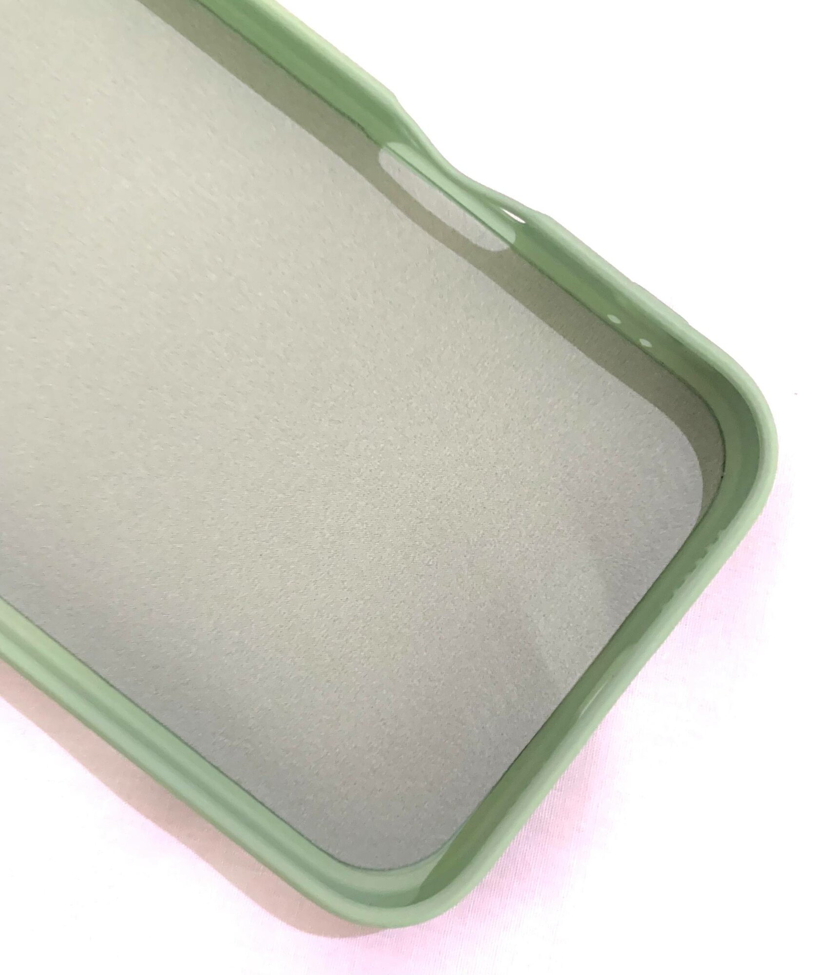 Чехол "Цветочки" зелёного цвета для модели телефона Iphone 15 Pro Max — фото 1