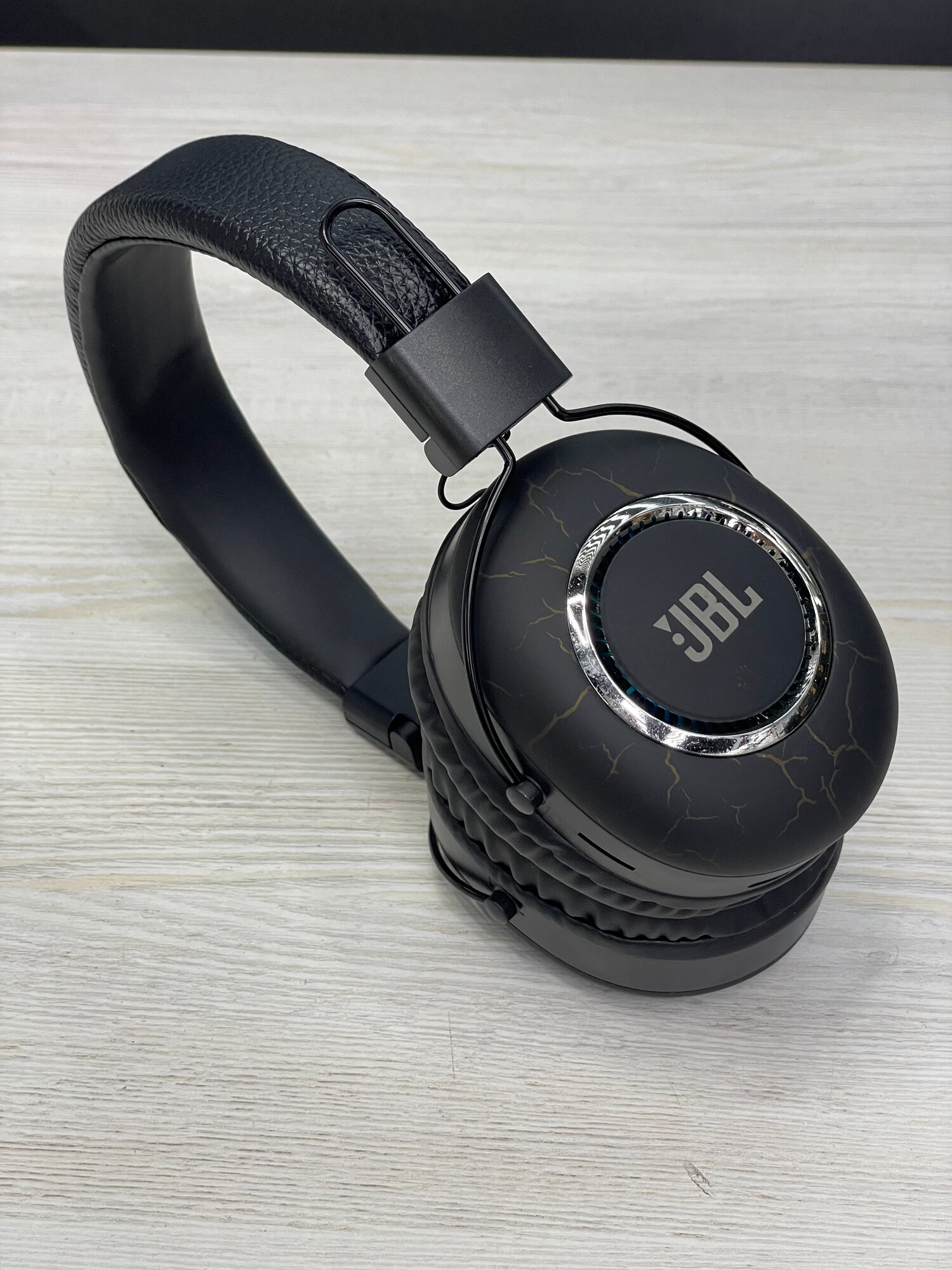 JBL HARMAN Org. кожа наушники, black/brown чистый бас, без проводов, Bluetooth 5.4, ANC, PURE BASS SOUND