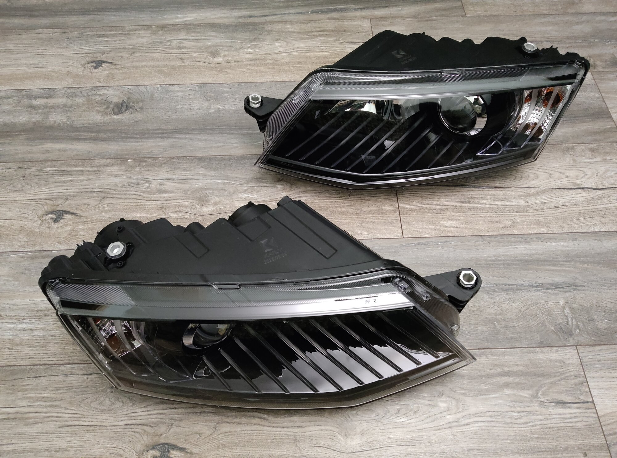Фары BI LED комплект левая+правая Шкода Октавия А7 , 2013-2017. Skoda Octavia A7 2013,2014,2015,2016,2017гг. Номер запчасти: 56784563