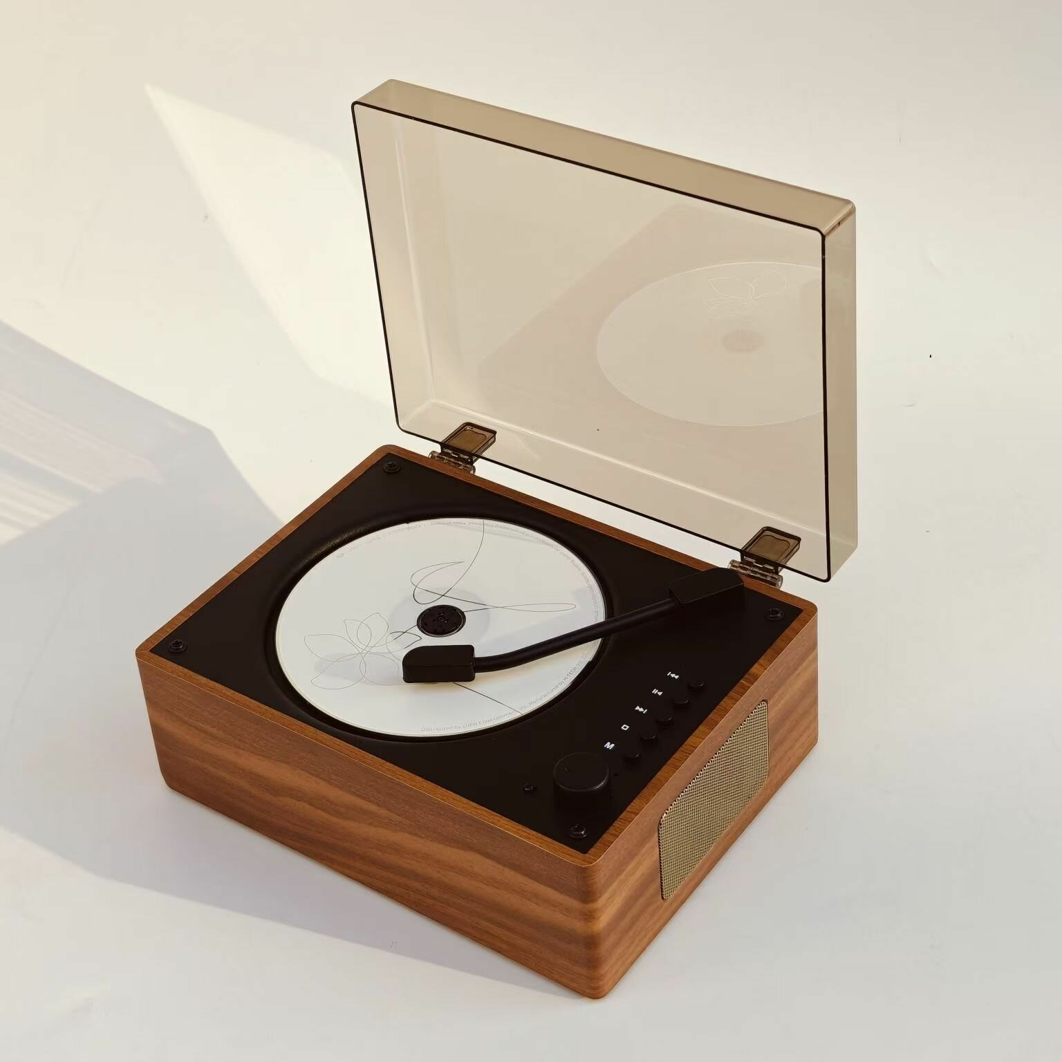 Проигрыватель компакт-дисков Retro, walnut, перезаряжаемый, пульт ДУ, Bluetooth 5.0
