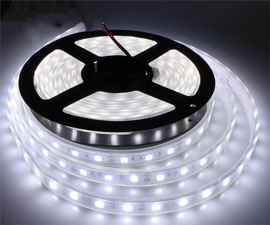 Светодиодная лента Лента светодиодная 12V 72W 30Led 5050 IP65 дневной белый 5м LUX class