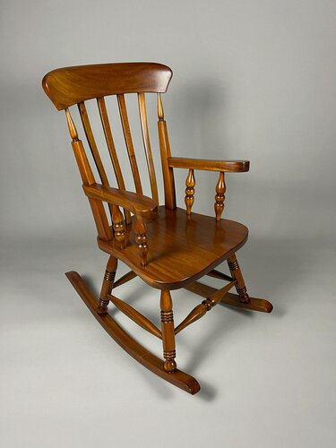 Изображение товара Кресло-качалка DOMKORLEONE с жёстким сидением, красное дерево (mahogany wood), цвет орех NAA (светло-коричневый)