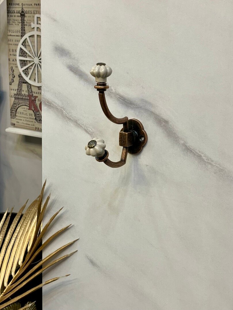 Крючок настенный Гардероб Casaentera CE03-6Y2071 бронза 80х40х120