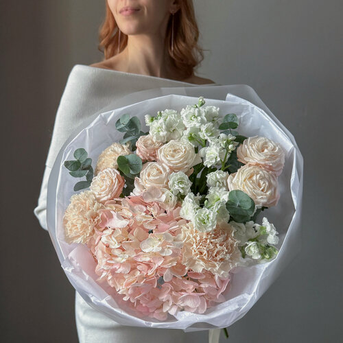 Изображение товара Букет с гортензией, пионовидными розами, маттиолой и гвоздиками, Veresk 883