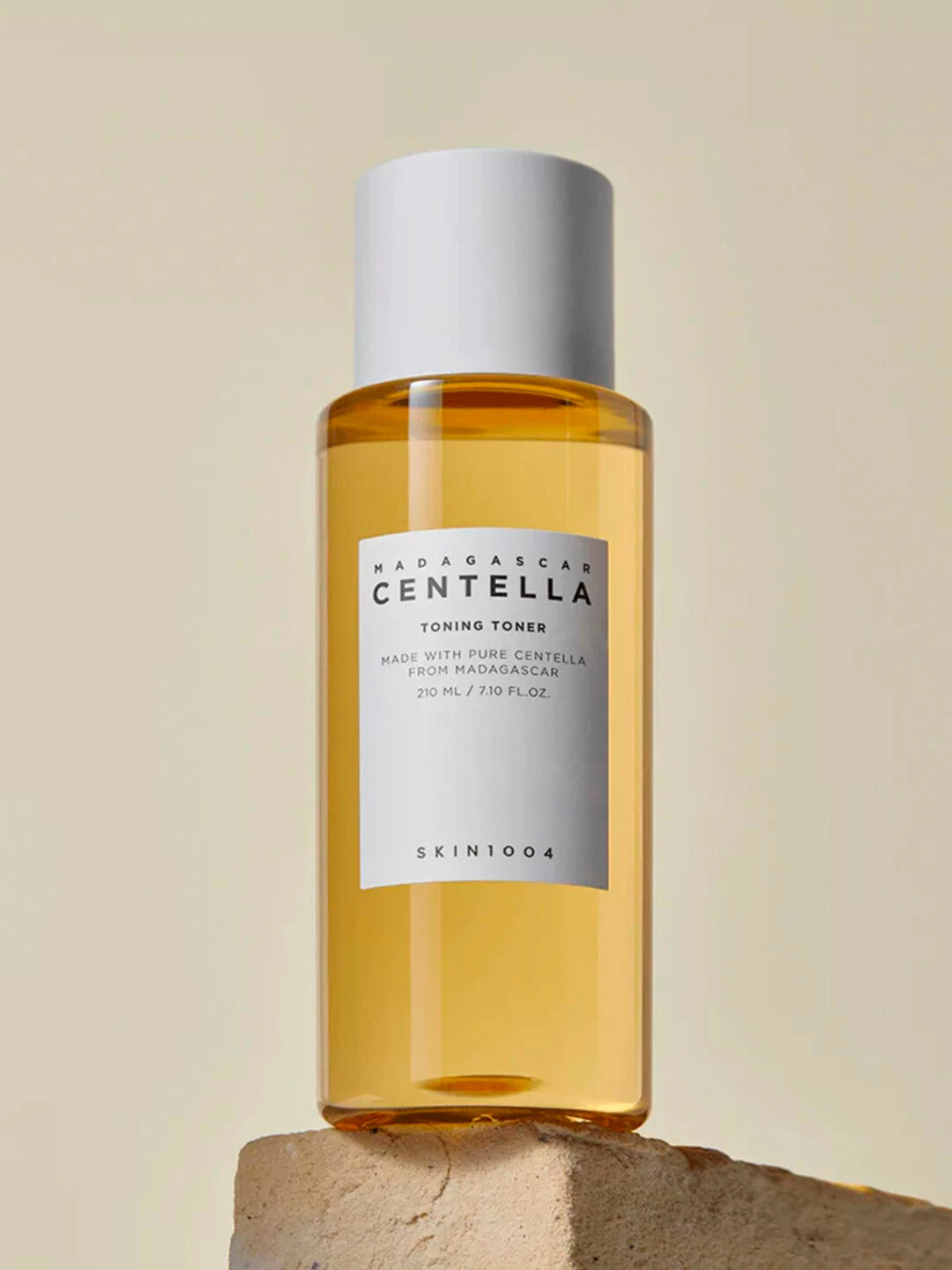 Мягкий отшелушивающий тонер для всех типов кожи SKIN1004 Madagascar Centella Toner, 210 мл