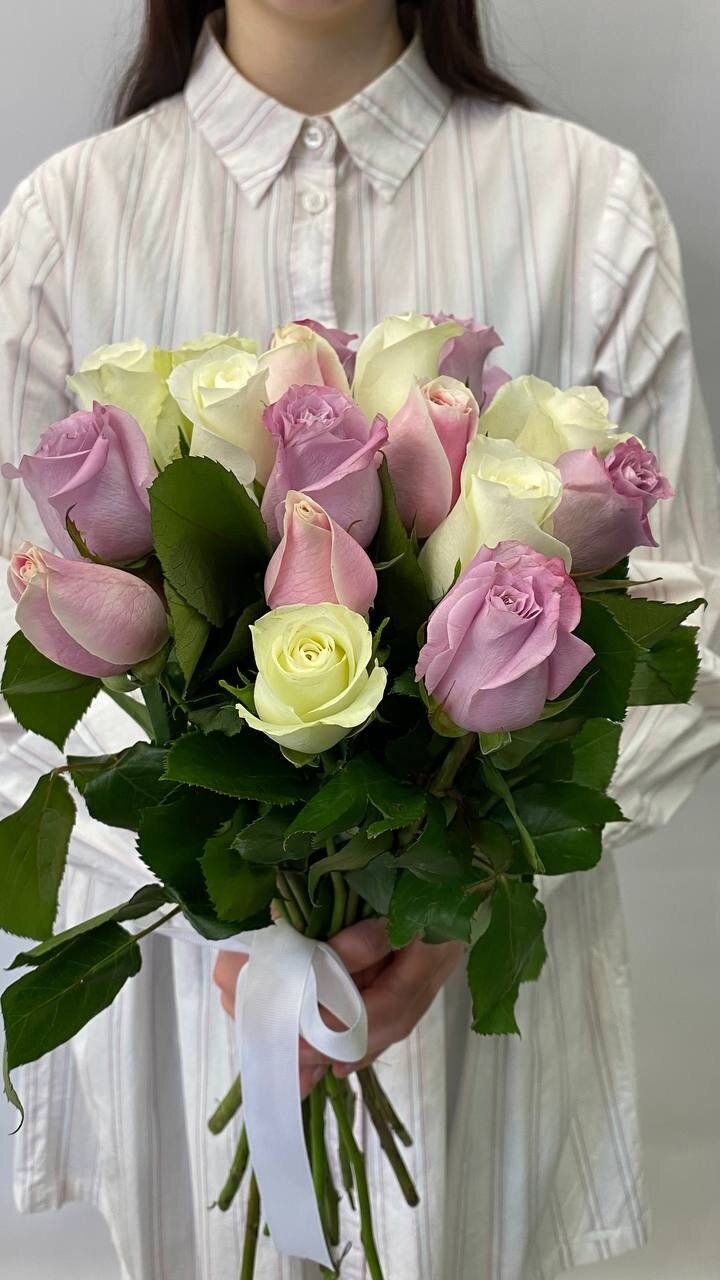 Букет из роз «Анисия» - 17 шт