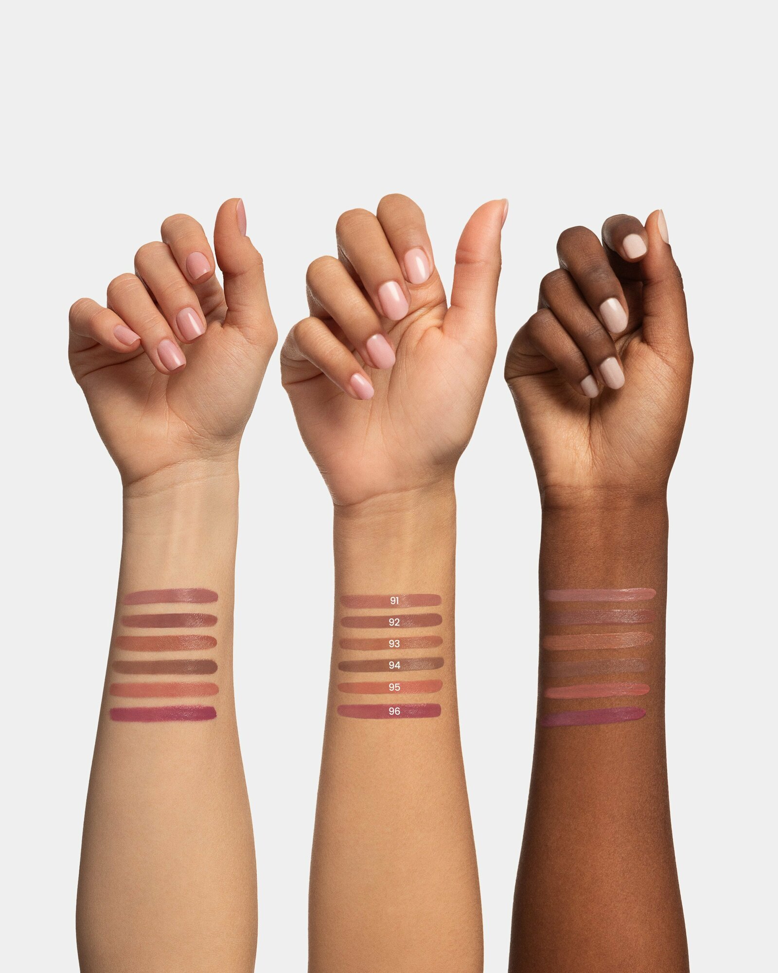 Помада Inglot Glazed Lips SPF50+, жидкая, кремовая, бархатная, с защитой от солнца CARROT CAKE 93 — фото 1