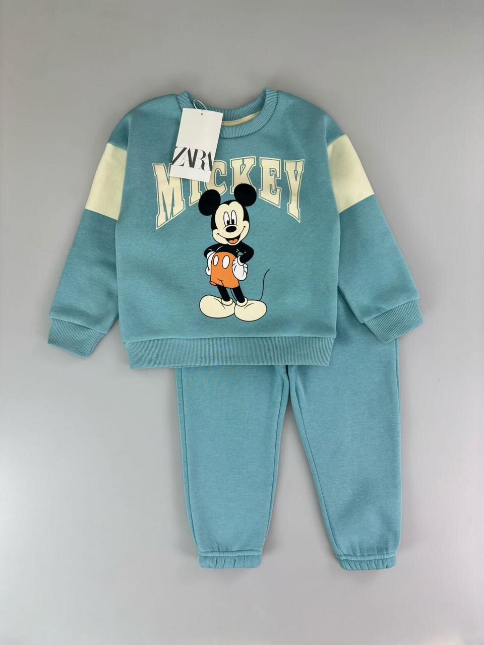 Комплект одежды