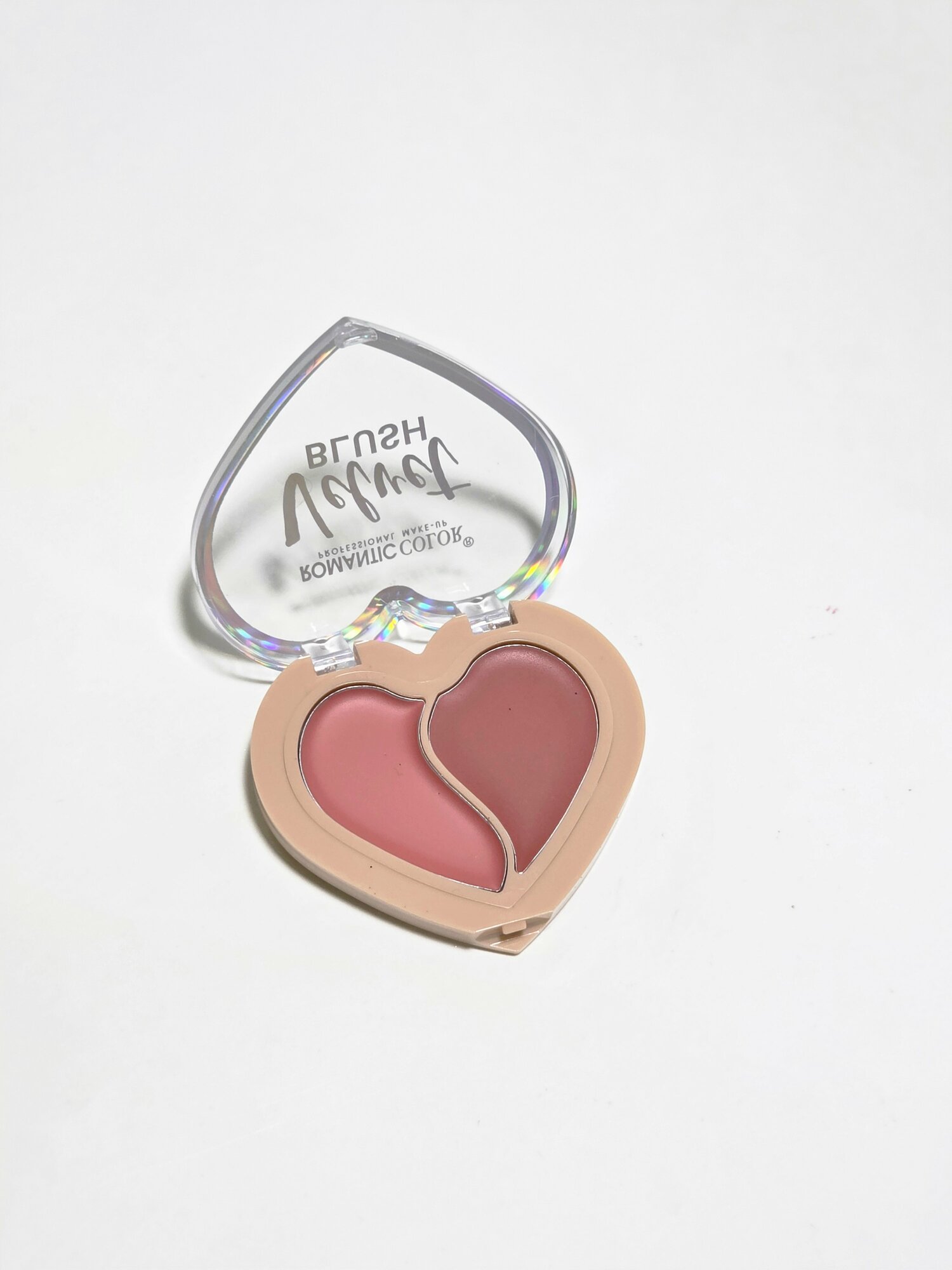 Румяна Romantic Color Velvet Blush, бархатная текстура, натуральный румянец