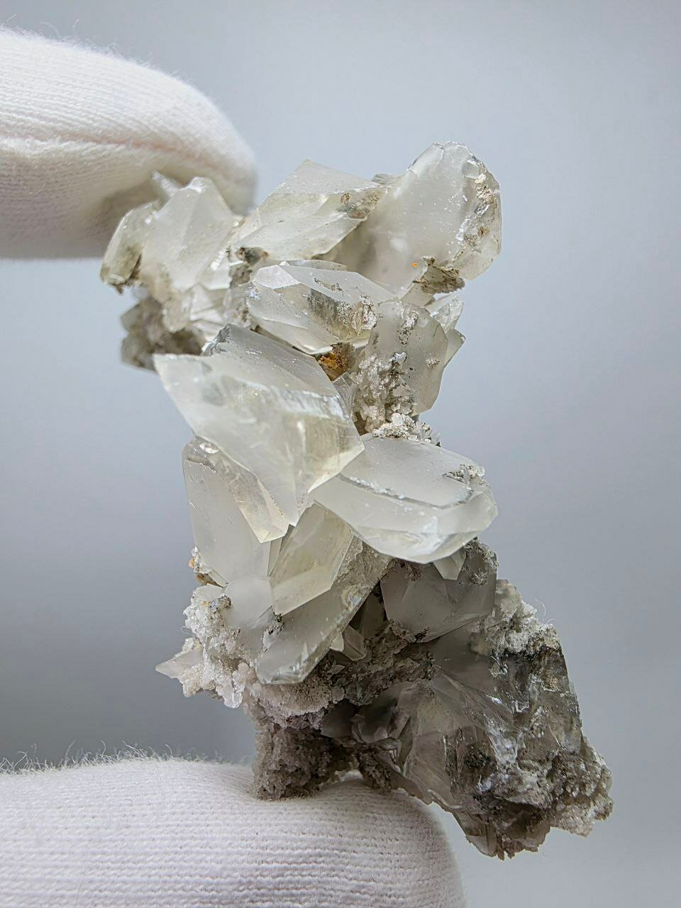 Кальцит с пиритом, 66 мм 23 г. — фото 1