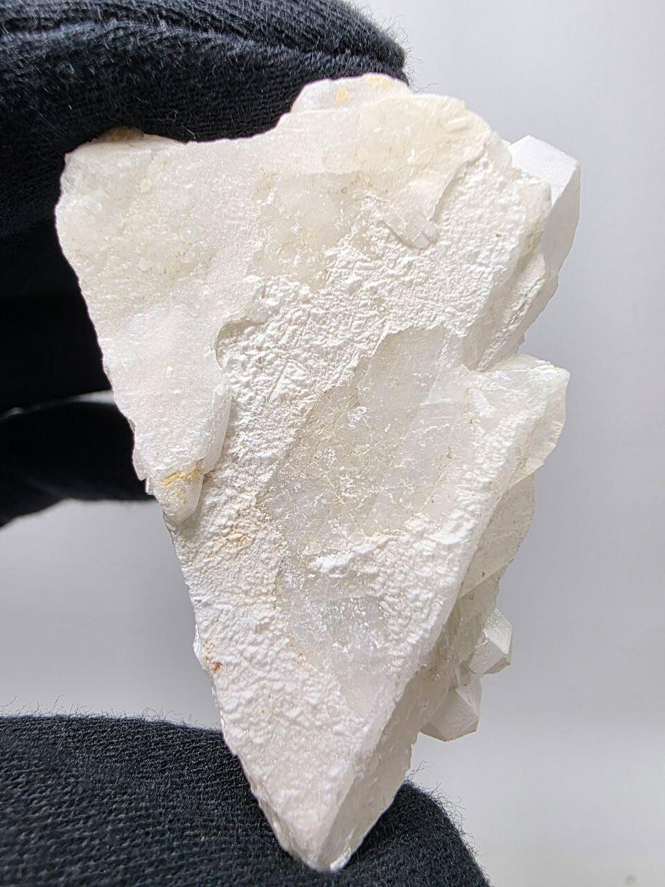 Друза кварца 69 мм, 45 г. — фото 1