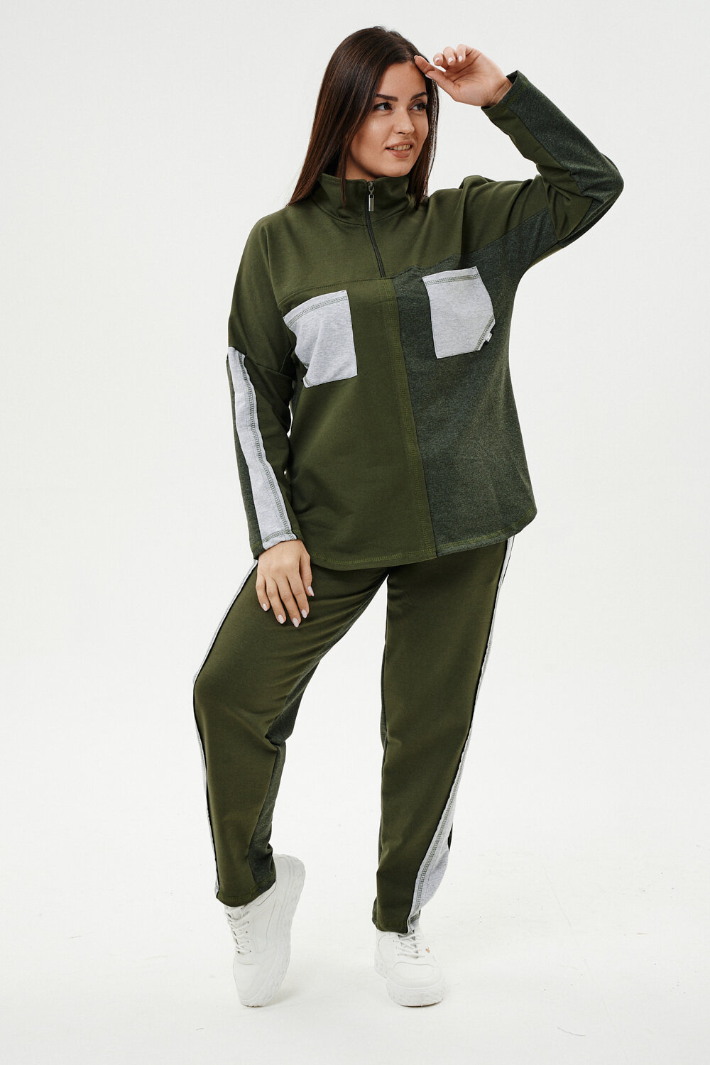 Костюм спортивный