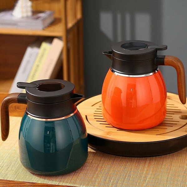 Choy va o'simlik infuziyalari uchun oqlangan termos, 1,1 l va 1,1