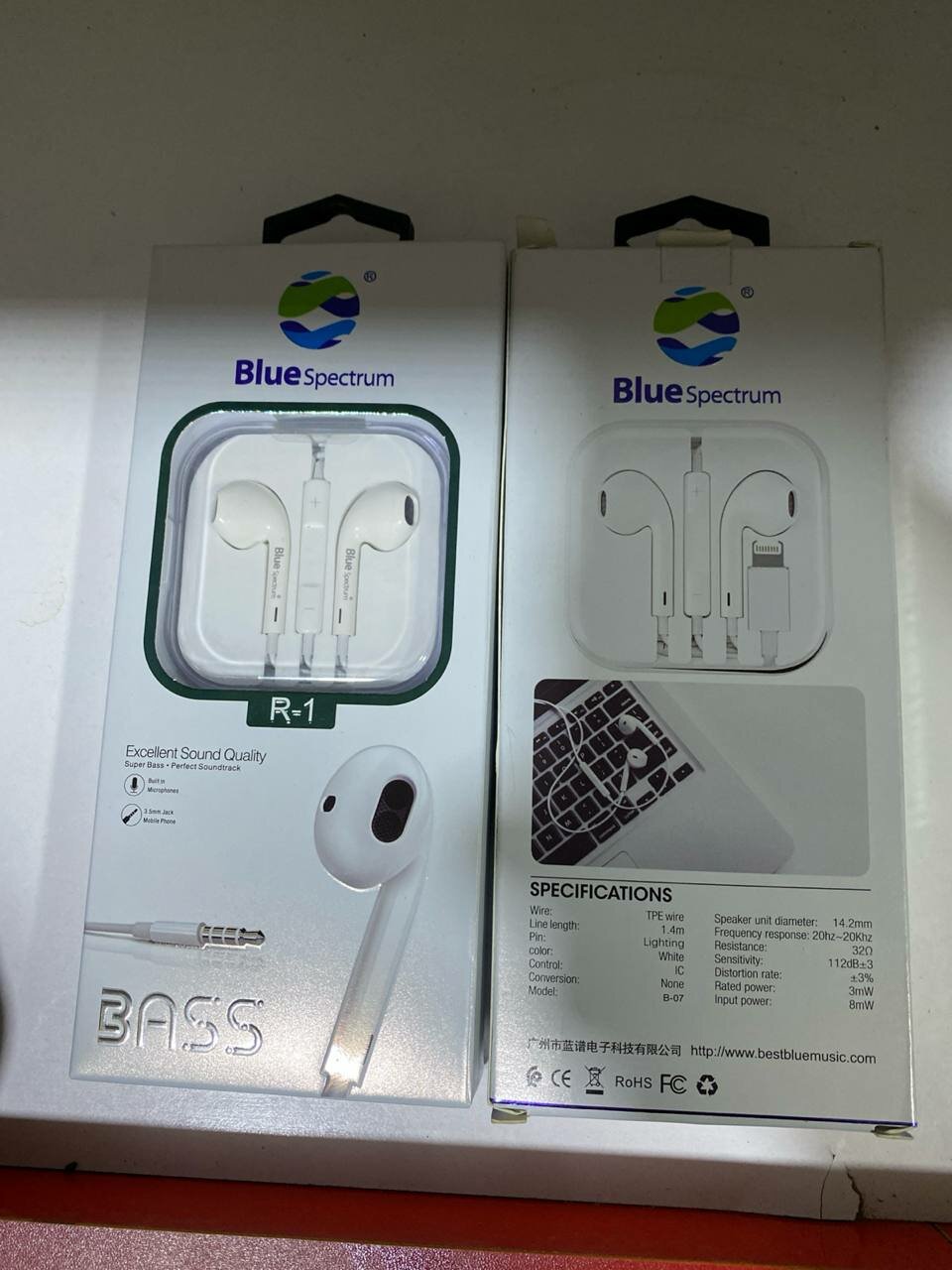 Наушники проводные iphone iPhone, iPad, устройства с разъемом — фото 1