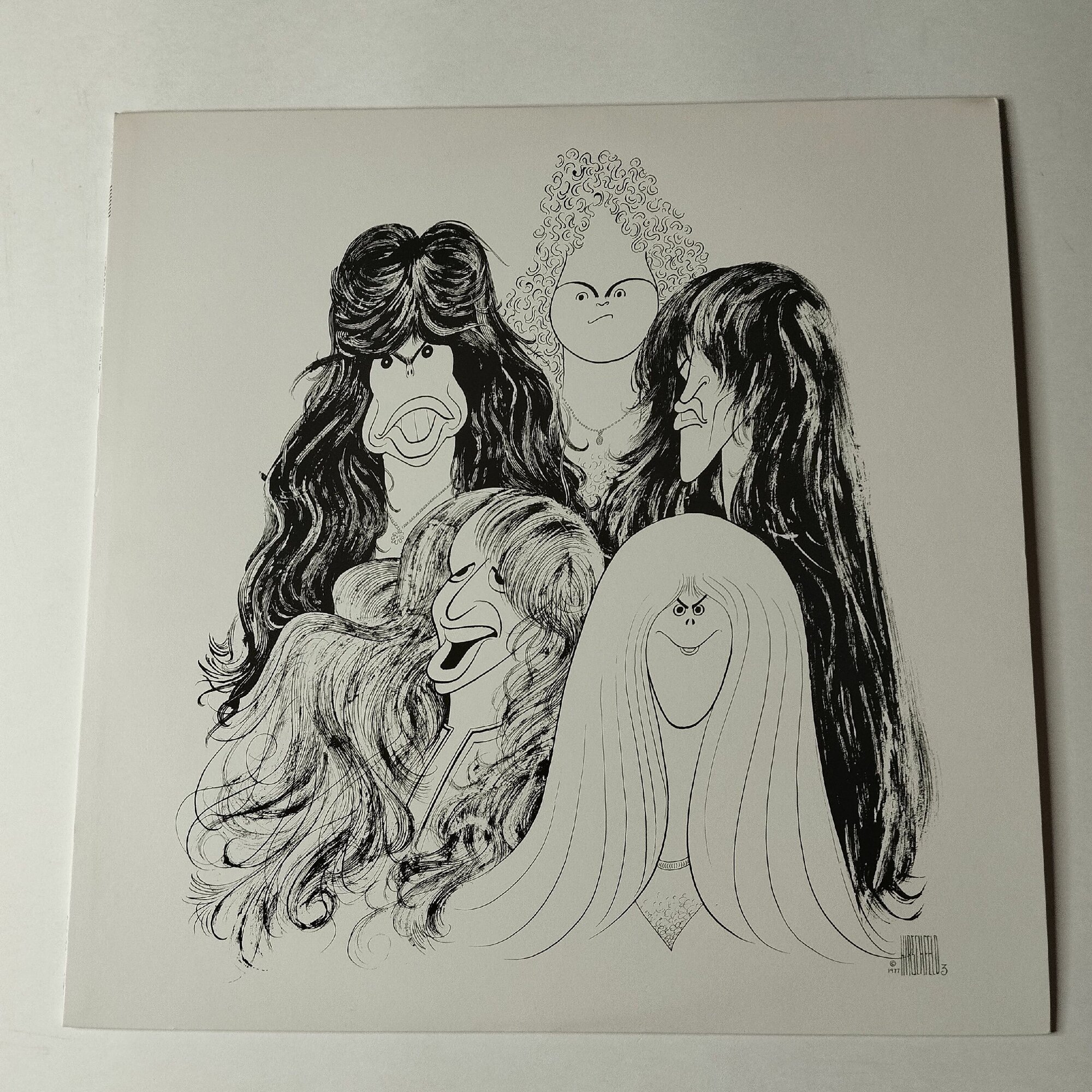 1977: Aerosmith выпустили пятый альбом Draw the Line 