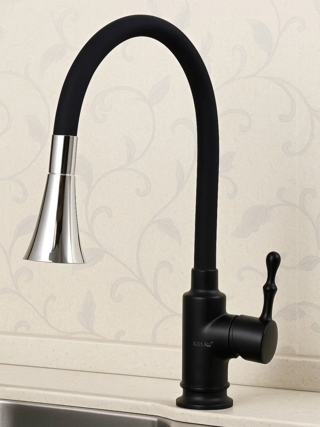 Cмеситель с гибким изливом