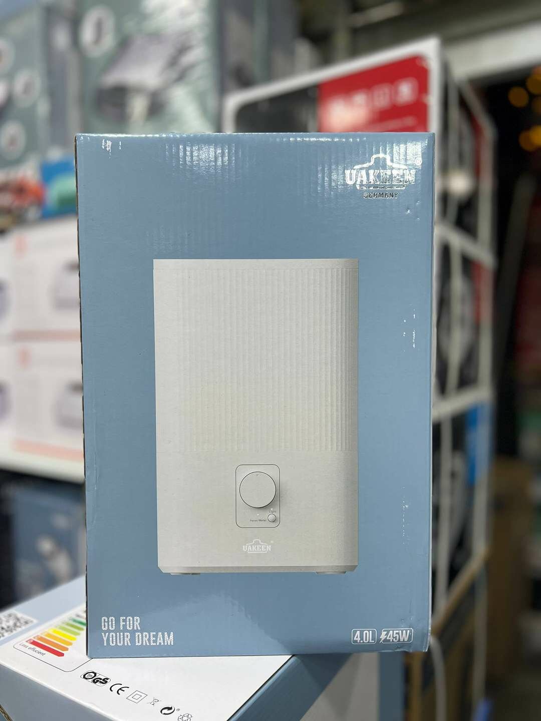 Домашний увлажнитель воздуха с объемом резервуара 4 литра и регулировкой мощности.