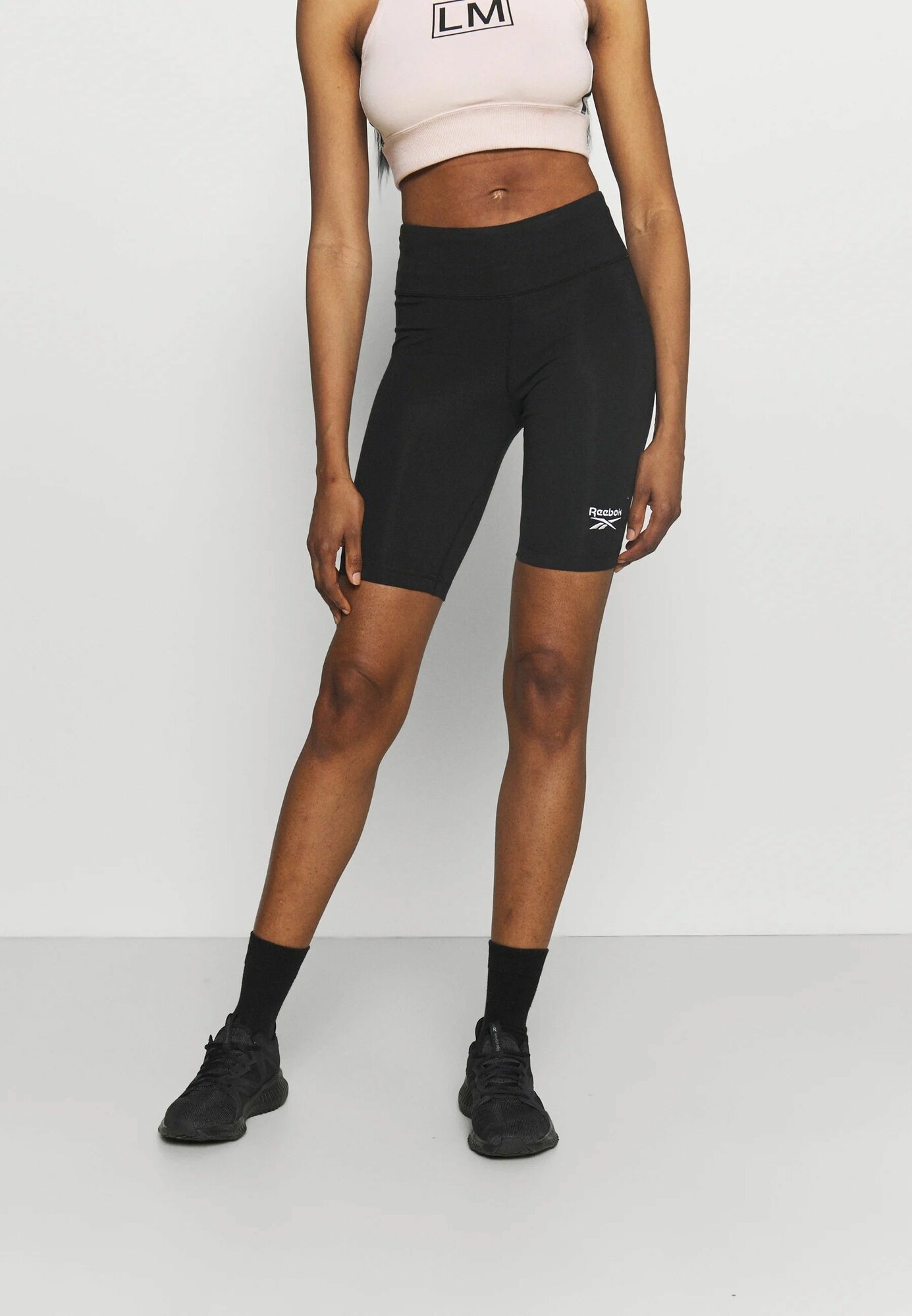 Шорты спортивные