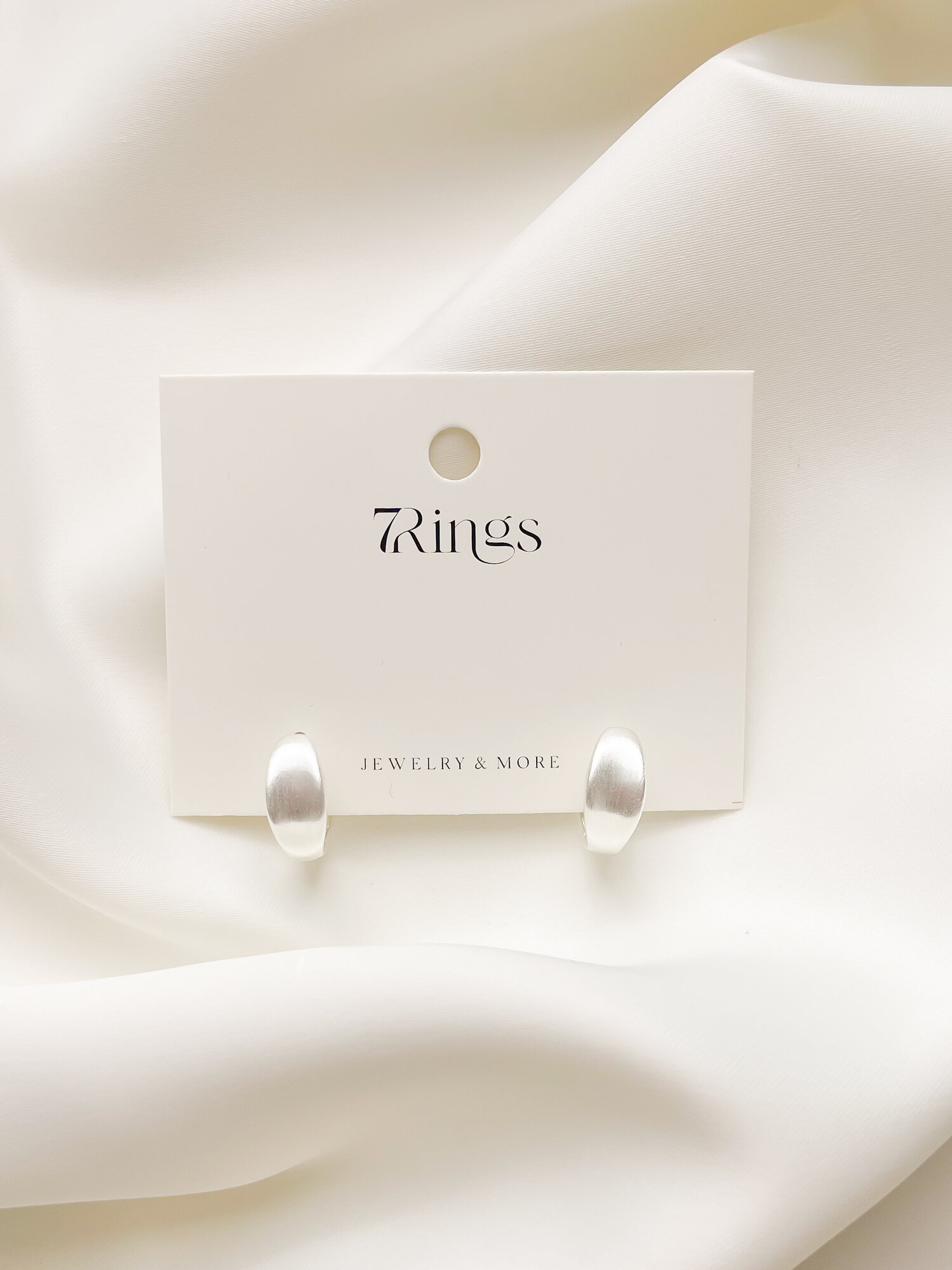 Серьги клипсы, Swarovski Zirconia, размер 6 мм, golden — фото 1