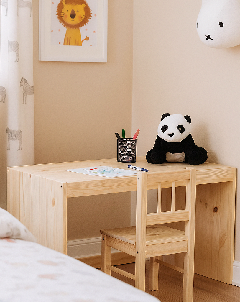 Стол письменный детский Труфаст, массив сосны, бежевый, ширина 93 см, для детей ростом от 86 см