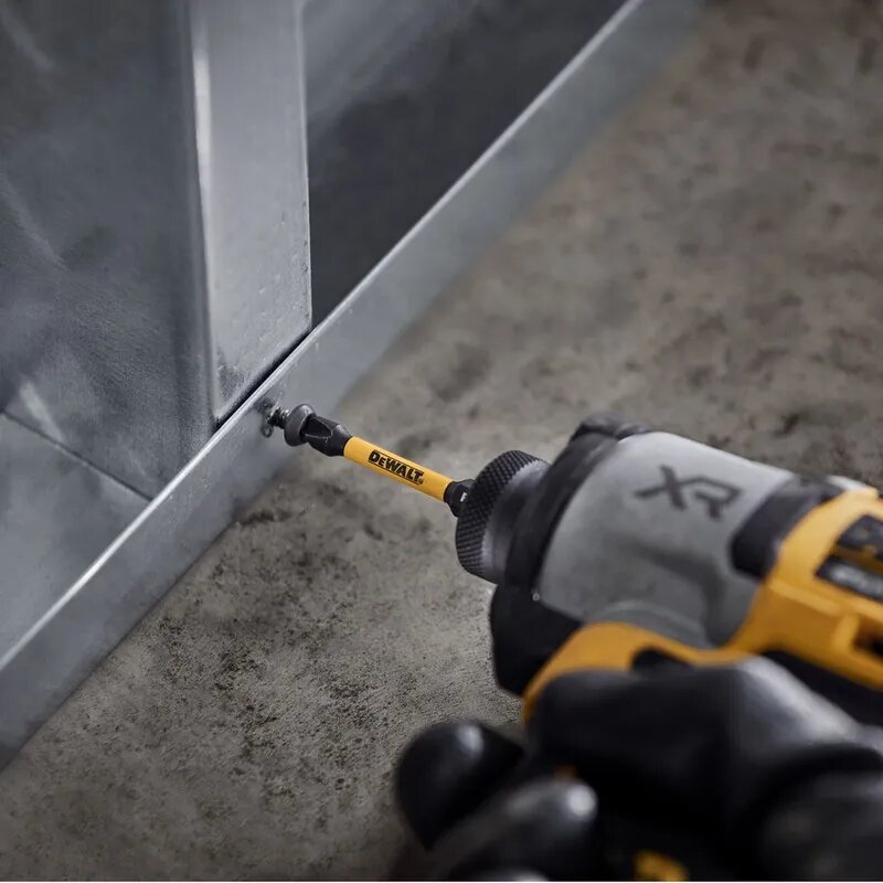 Биты ударные DeWALT PH2 57мм 2шт. DT70532T-QZ — фото 1