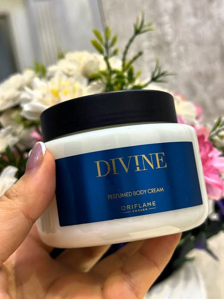 Парфюмированный крем для тела с ароматами Divine, Oriflame, нежный уход и стойкий шлейф, 250 мл
