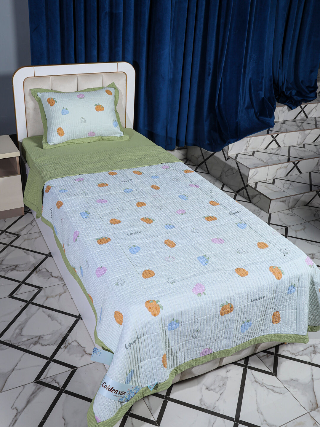 Комплект с покрывалом GOLDEN SUN "Infinity Kids", жаккард, холофайбер, 150см x 210см